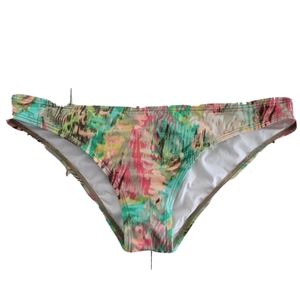 Victoria's Secret VS Bikini Bottoms